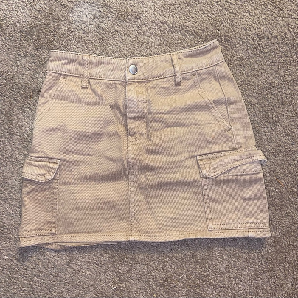 TAN CARGO SKIRT